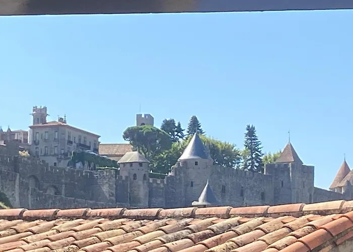 Ferienhaus Au Pied De La Cite Medievale, Piscine, Vue Extraordinaire, La Trivala A